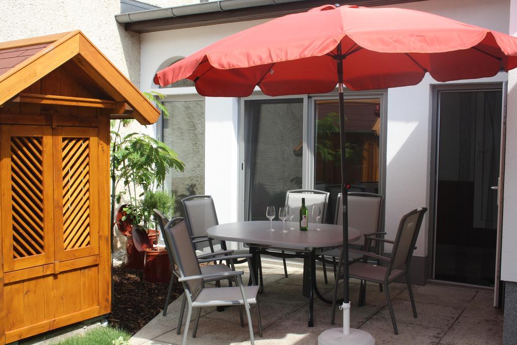 Mönchhof Zur Weinlaube 빌라 외부 사진